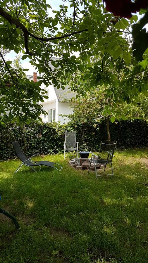 Csalad-Barat Apartman Balatonlelle Extérieur photo